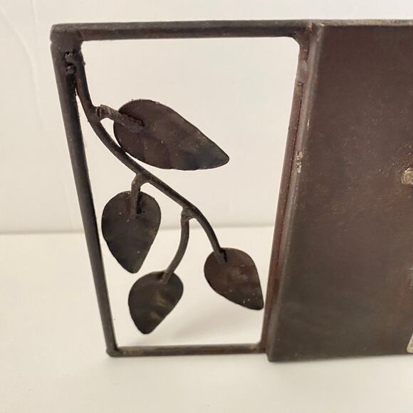 Vintage Pier 1 Metal Picture Stand Frame Wrought Iron Leaf Scroll 3 1/2 x5 Photo - Picture 8 of 16